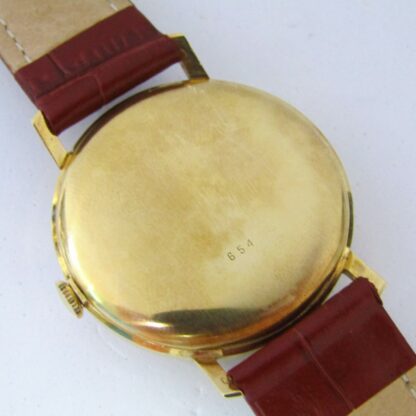 HELVETIA. Reloj de pulsera para caballero. Oro 14k. Suiza, 1978.