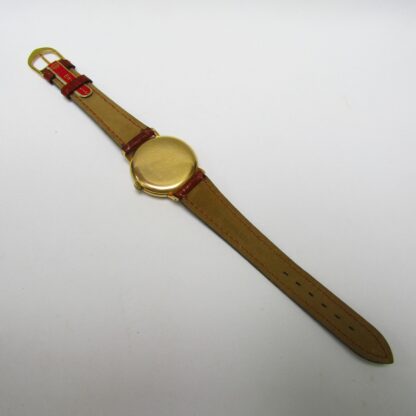 MOVADO. Reloj de pulsera para caballero. Oro 18k. Ca. 1950-1960.