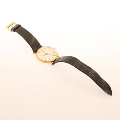 CERTINA. Modelo New Art. Reloj de pulsera para caballero. Oro 18k. Suiza, ca. 1975