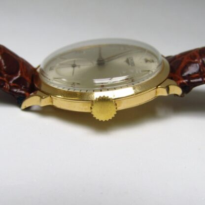 LONGINES. Reloj de pulsera para caballero. Oro 18k. Suiza, 1950.